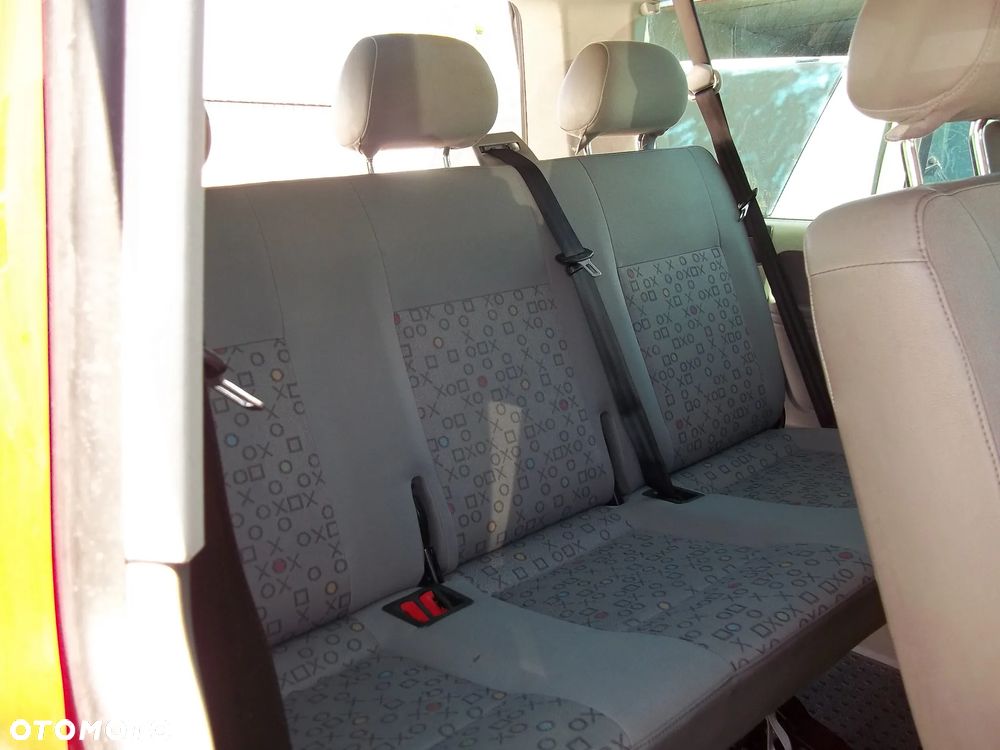Volkswagen Caravelle L1 - 6