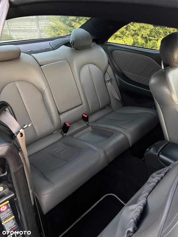 Mercedes-Benz CLK Coupe 320 CDI 7G-TRONIC Avantgarde - 12