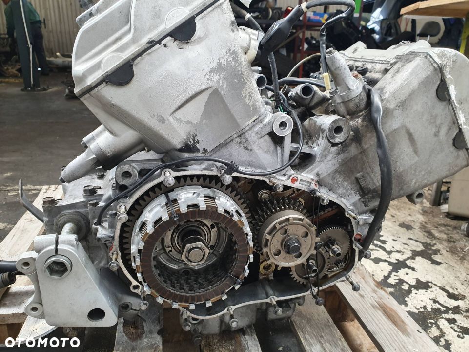 SILNIK MOTOCYKL HONDA VFR 800RR RC46E - 5