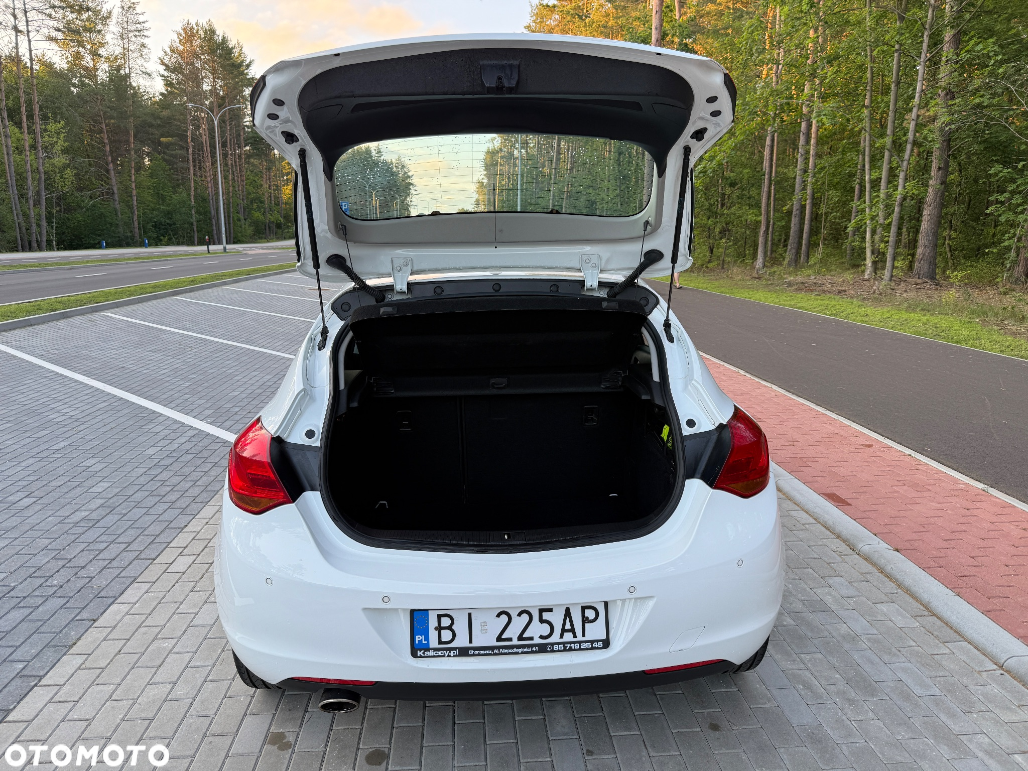 Opel Astra IV 1.4 T Cosmo - 6