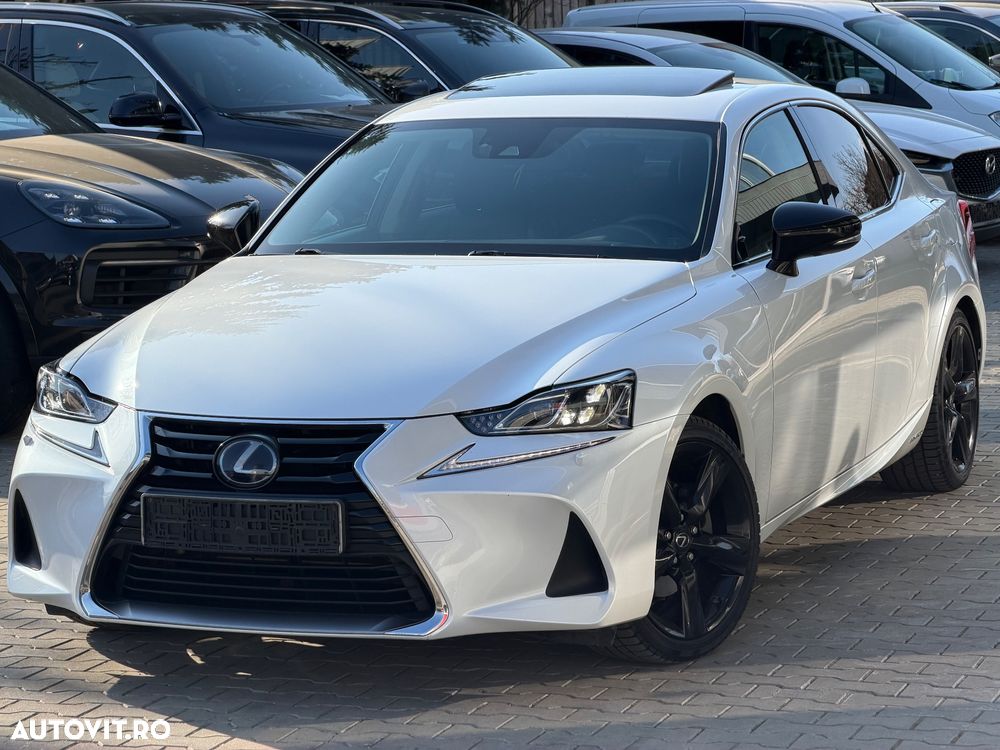 Lexus Seria IS 300h Aut. Luxury - 1
