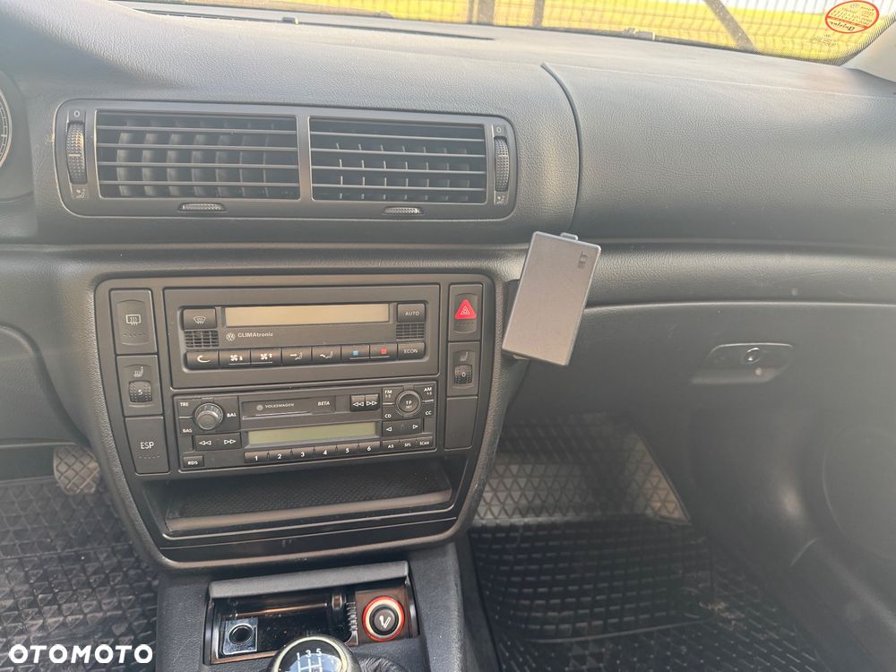 Volkswagen Passat 1.9 TDI - 11