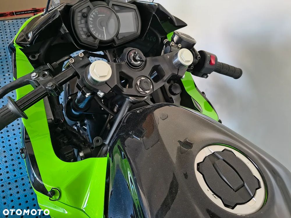 Kawasaki Ninja 400 - 4