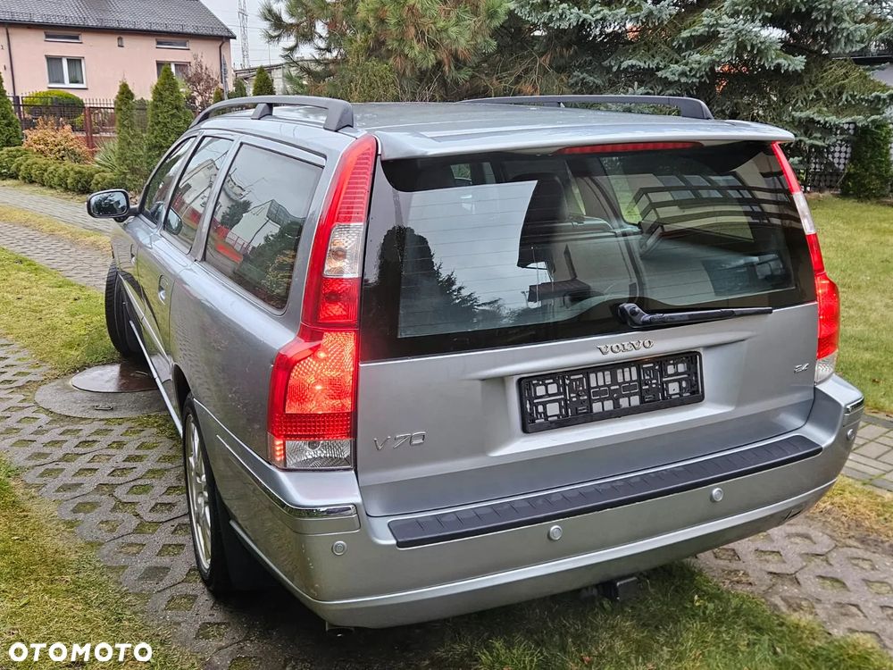 Volvo V70 2.4 Summum - 4