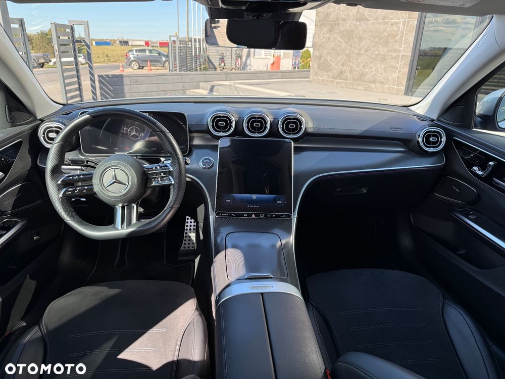 Mercedes-Benz Klasa C 220 d mHEV - 11