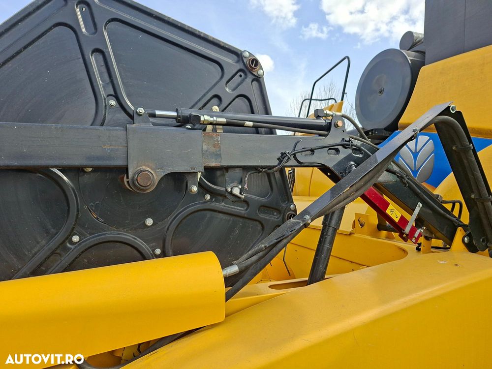 New Holland 760CG 5,48M HEDER + CARUCIOR TRANSPORT GTSH R COCHET - 17