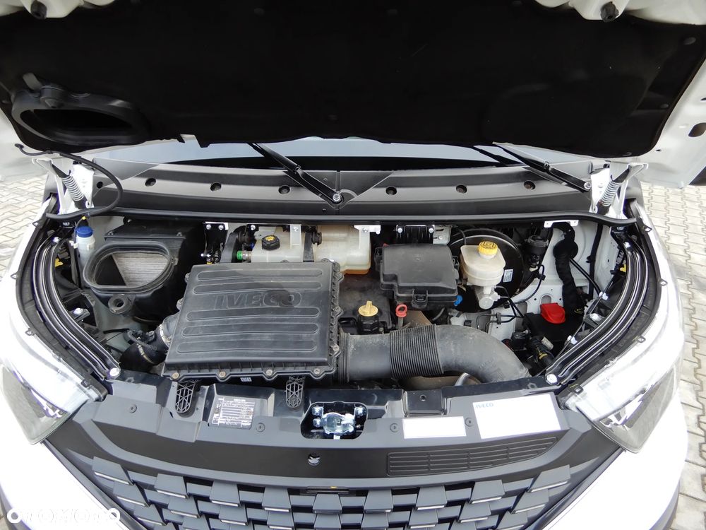 Iveco DAILY 35S18 Kontener 5047 mm 10.E.Palet Boczne Drzwi Ładowność 930 Kg WZMACNIANY Rozstaw Osi 4100 mm FULL LED Przebieg 25 Tys Km Stan Jak Nowy UNIKAT POLECAM - 12