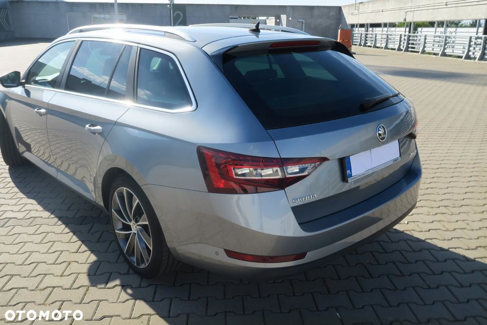 Skoda Superb 2.0 TDI L&K - 8
