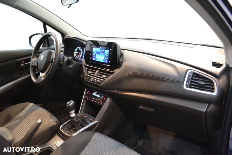 Suzuki S-Cross - 12