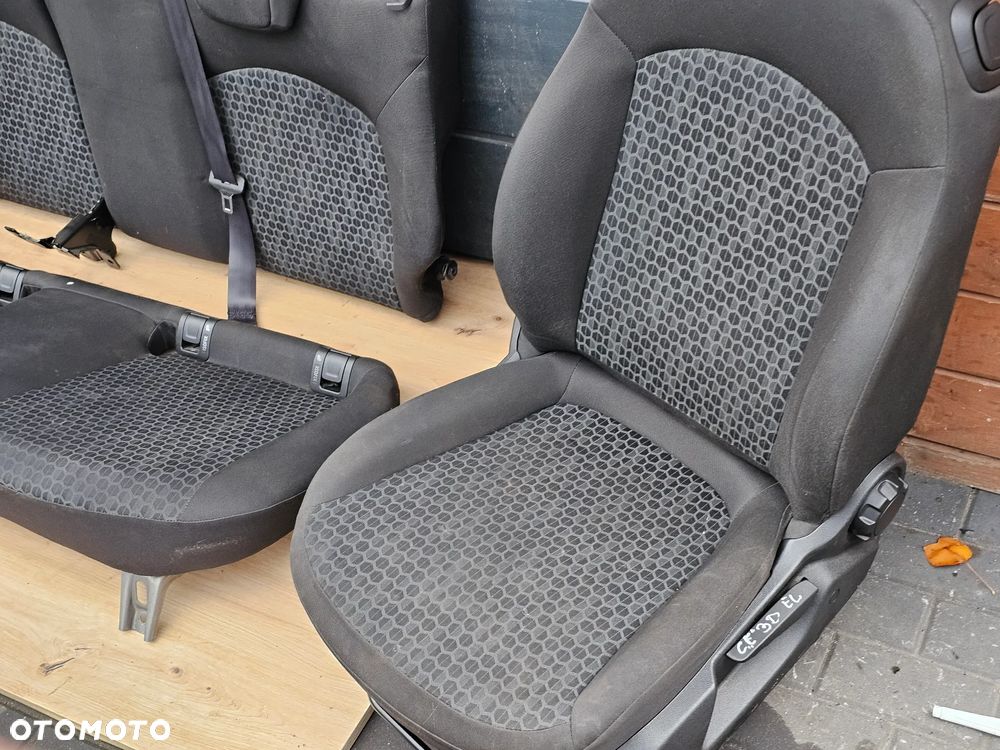 FOTELE PRZEDNIE KANAPA OPARCIE TYŁ MATERIAŁOWE OPEL CORSA E 3 DRZWI EUROPA - 3