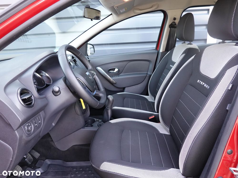 Dacia Sandero Stepway 0.9 TCe Laureate S&S - 12