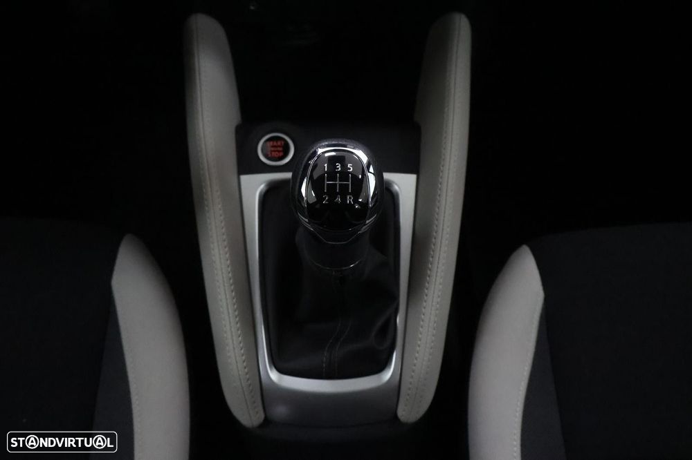 Nissan Micra 1.0 IG-T N-Design Black - 23