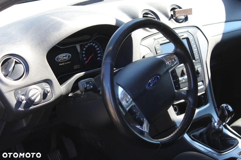 Ford Mondeo 2.0 TDCi Ghia - 8