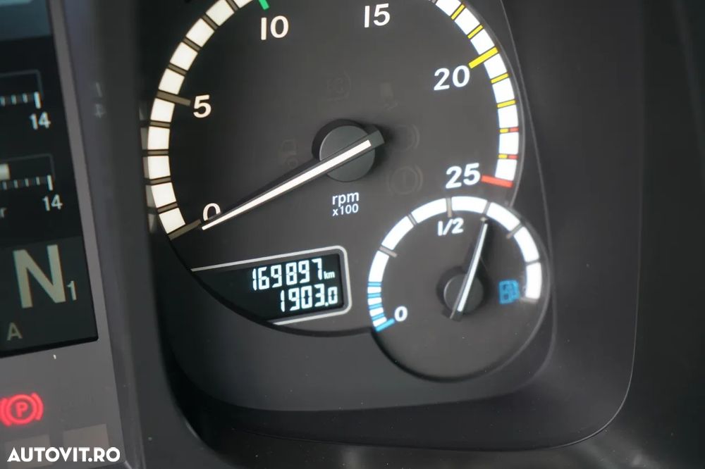 Mercedes-Benz AROCS 3240 / 8x4 / LIVRARE - 7 M / + HDS HIAB X-HIPRO 302 / MAX 9.200 KG / 21 M REACH / TRIDEM / PILOT / ROTATOR / FURCĂ / PUNTE RIDICATĂ / EURO 6 - 38