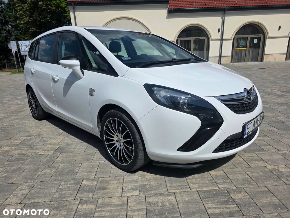 Opel Zafira 1.4 T Cosmo EU6 - 1
