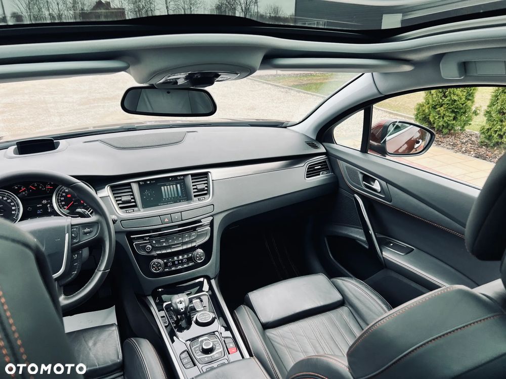 Peugeot 508 RXH Hybrid4 - 26