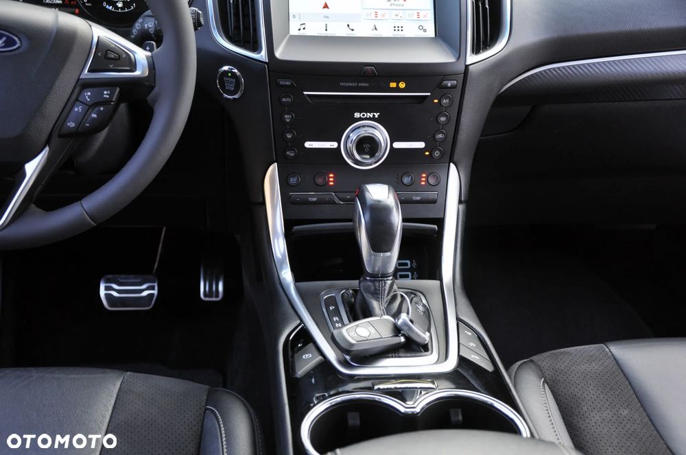 Ford Edge 2.0 TDCi Bi-Turbo 4x4 ST-LINE - 31