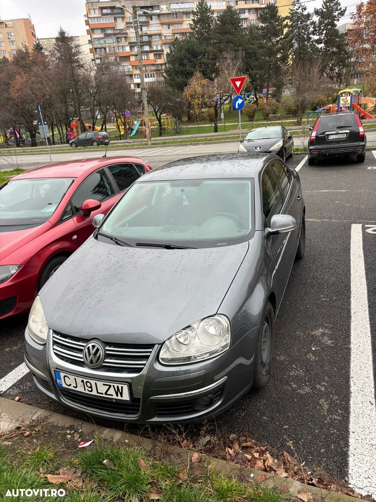 Volkswagen Jetta 1.6 Comfortline - 2