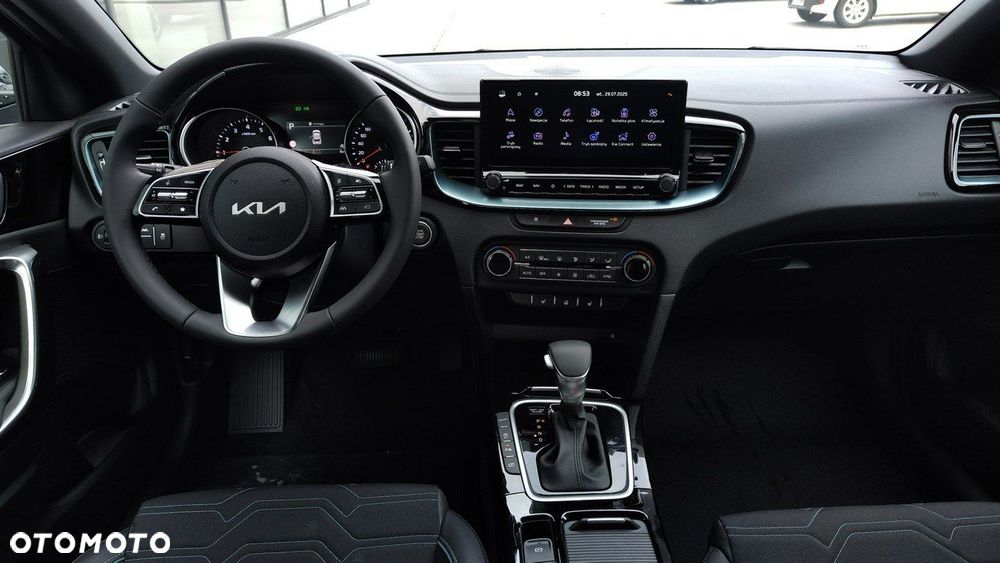 Kia XCeed - 14