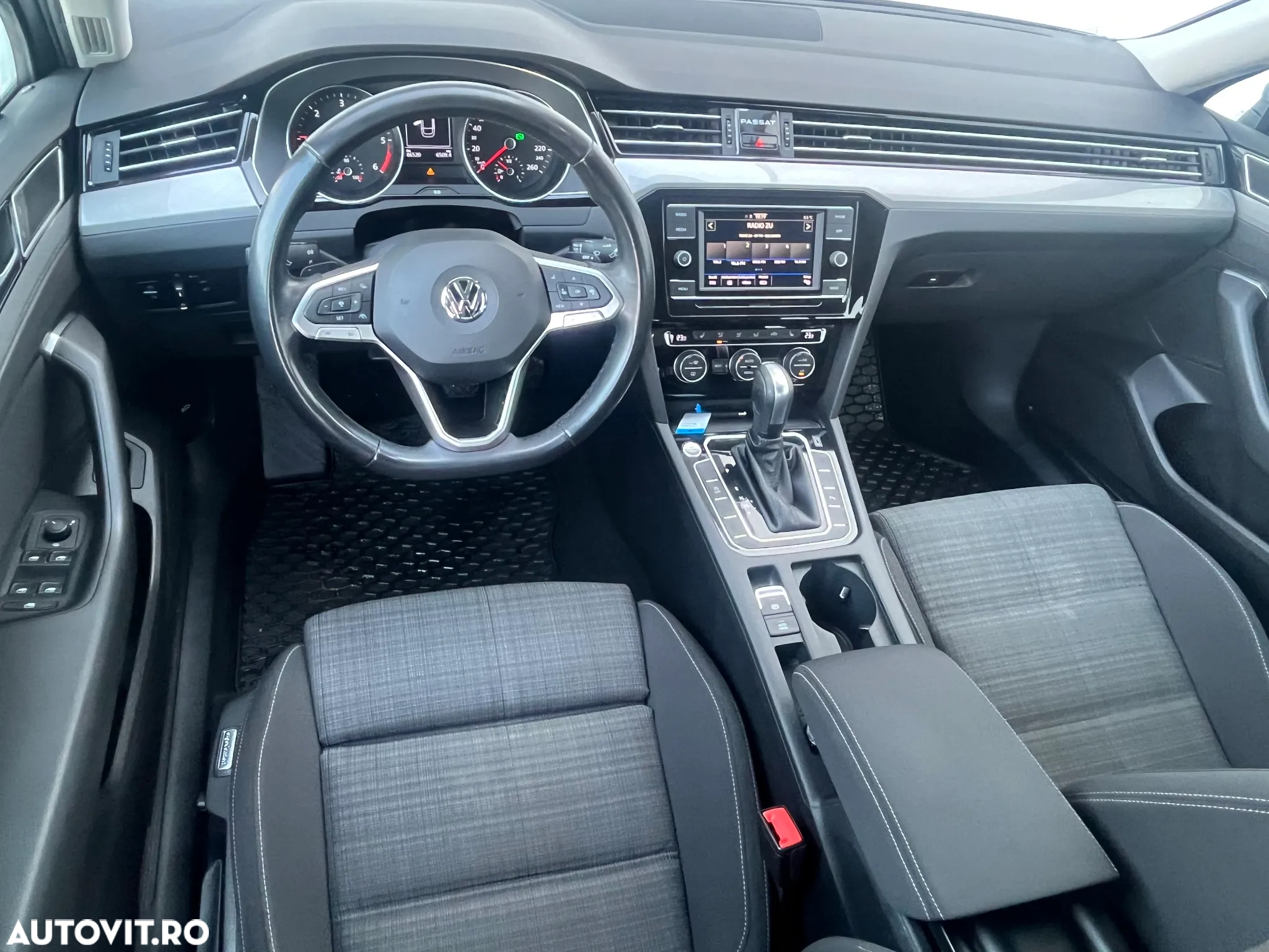 Volkswagen Passat 2.0 TDI DSG Comfortline - 8