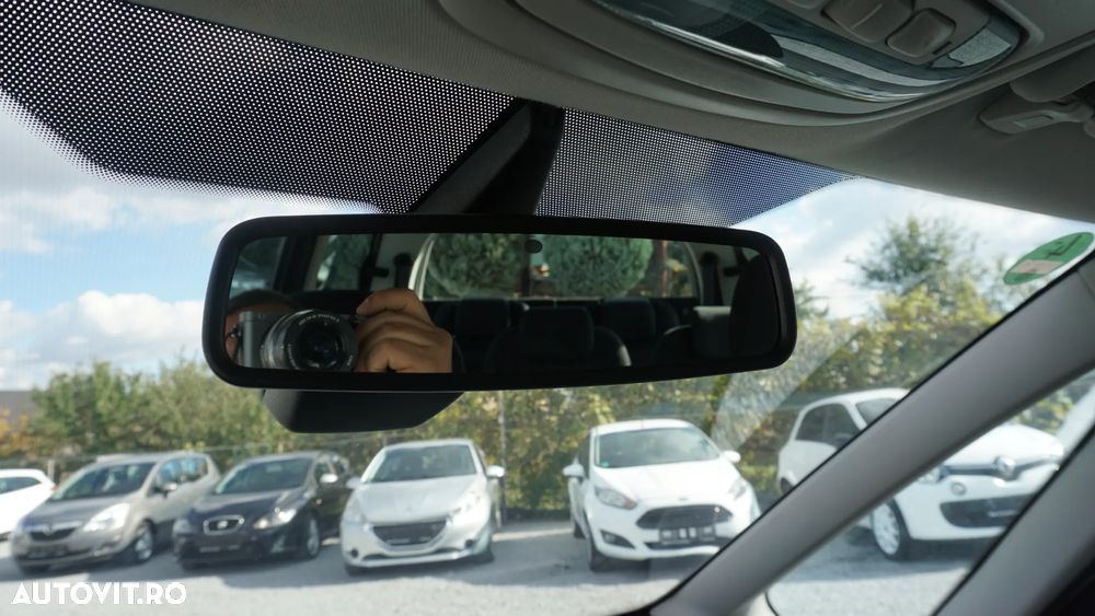 Ford Galaxy 1.6 EcoBoost Start/Stop Titanium - 26