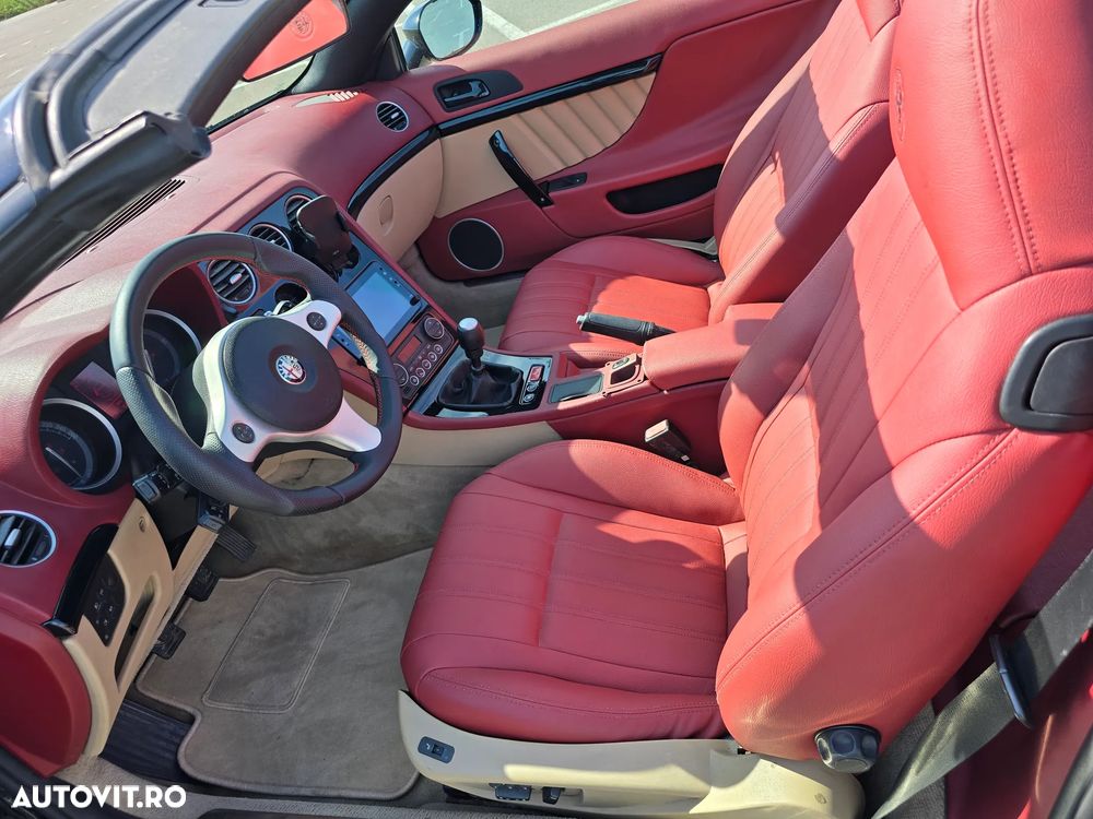 Alfa Romeo Spider - 6