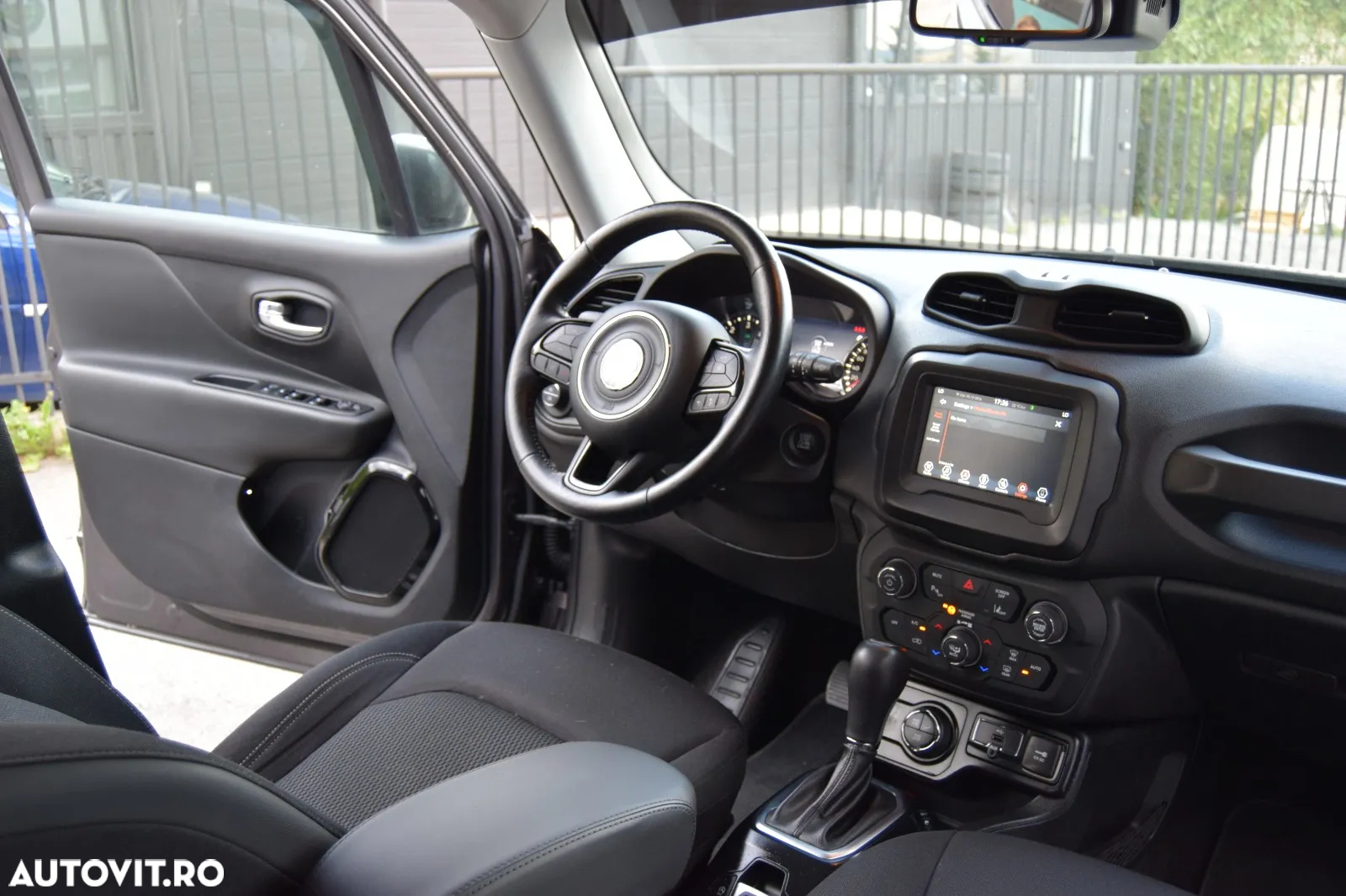 Jeep Renegade - 6