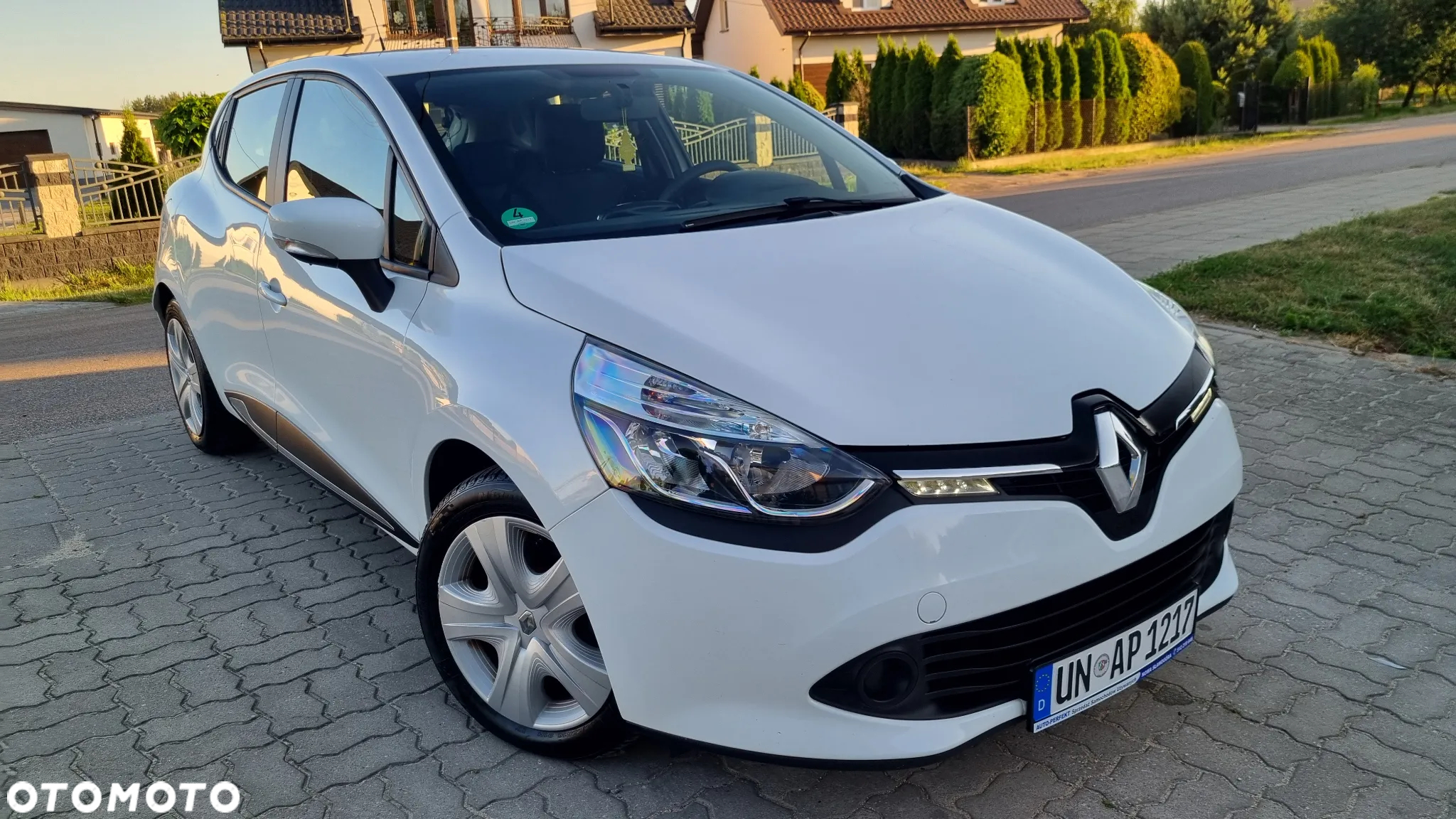 Renault Clio 1.2 16V 75 Authentique - 31
