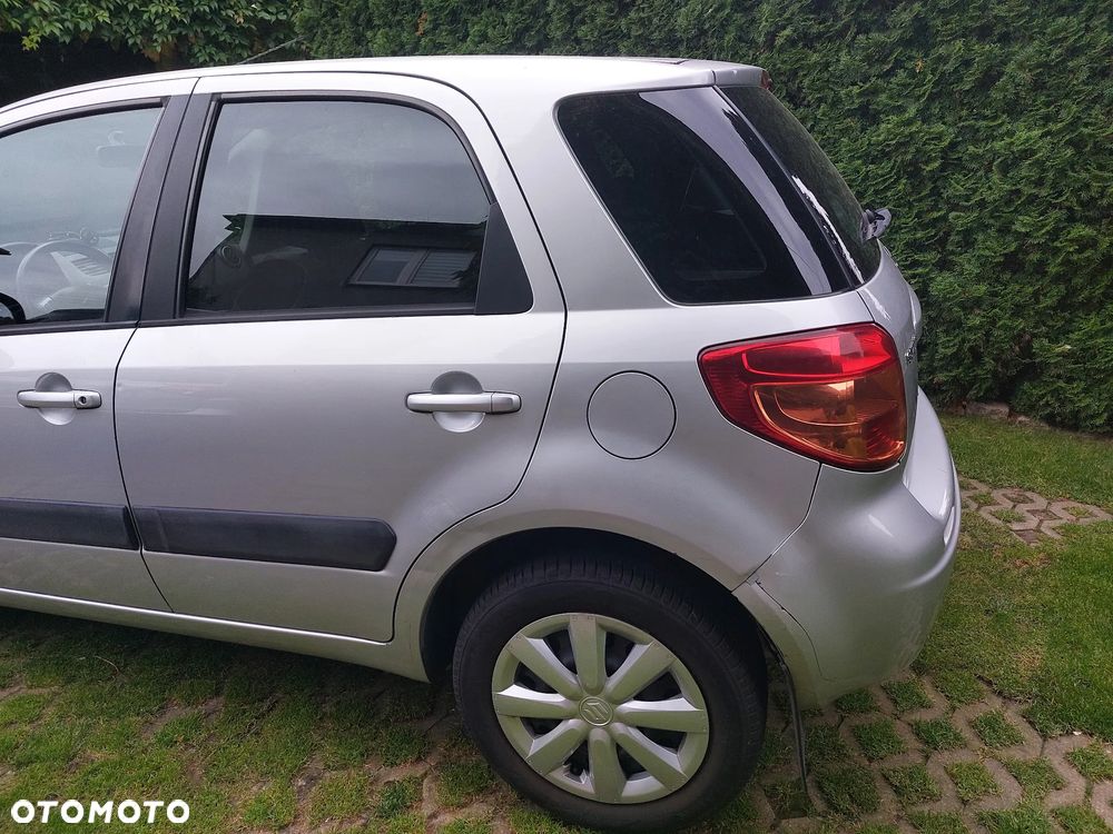Suzuki SX4 1.6 Comfort - 8