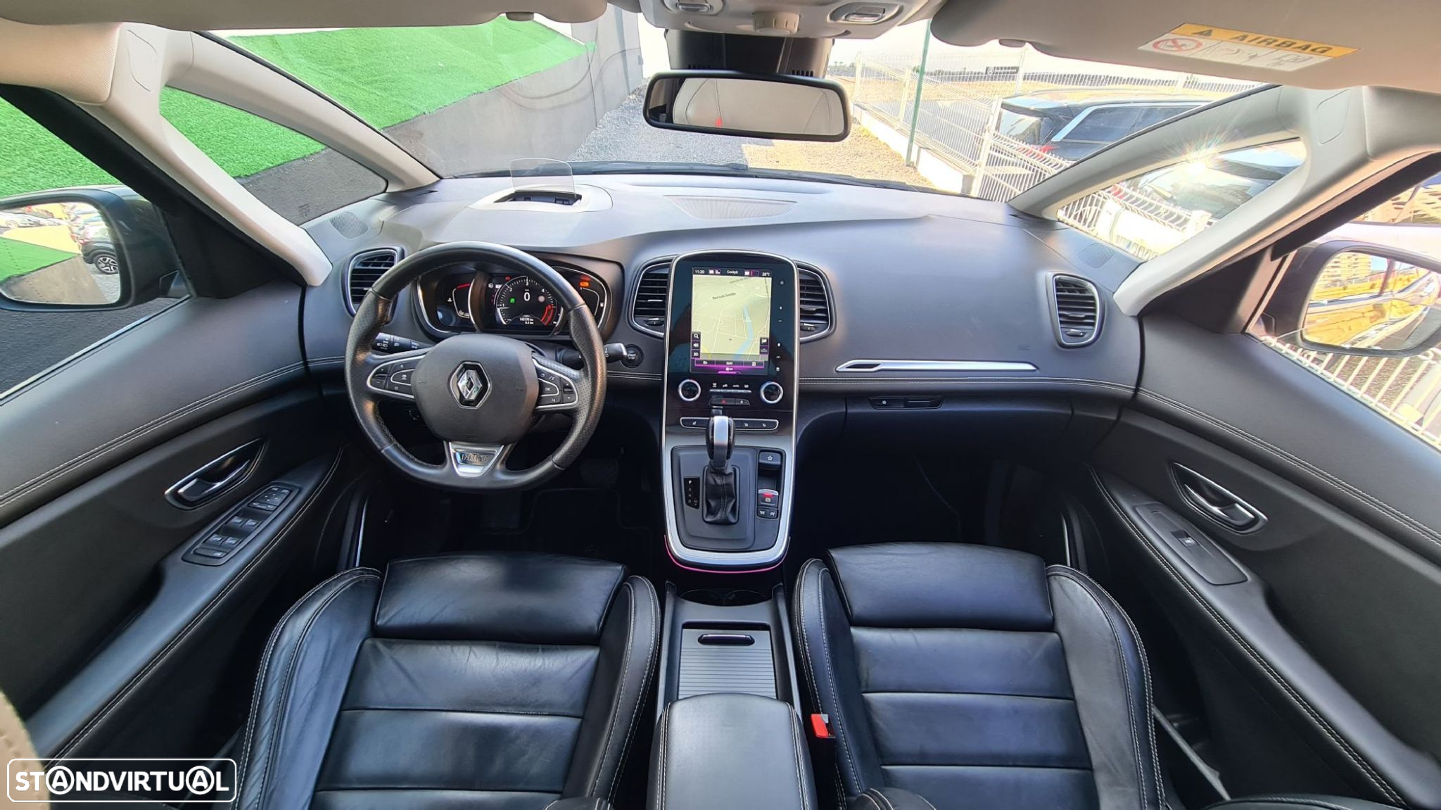 Renault Grand Scénic - 10