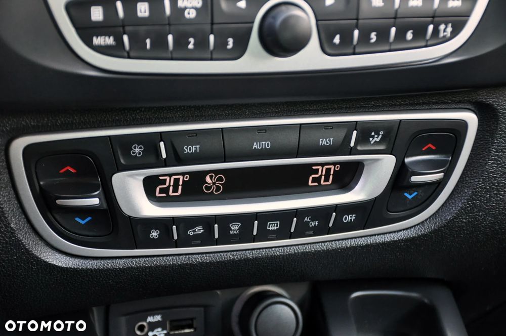 Renault Scenic 2.0 16V 140 CVT Luxe - 17