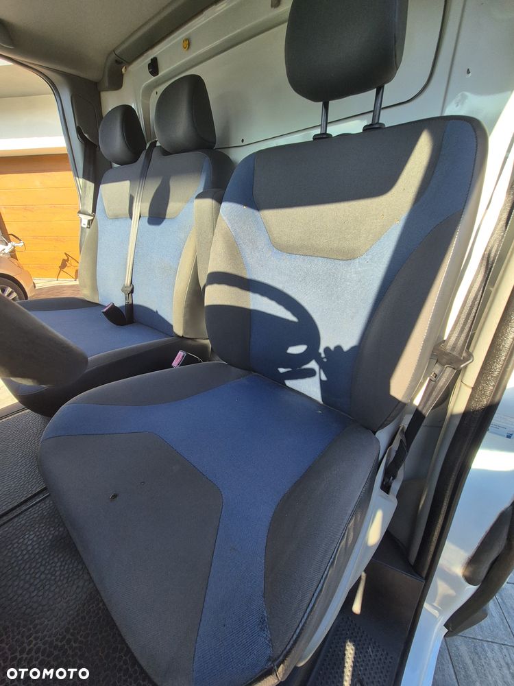 Renault Trafic - 13