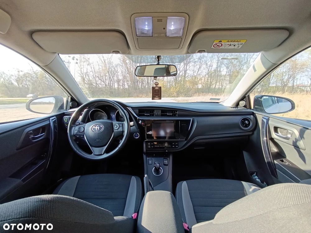 Toyota Auris 1.8 VVT-i Automatik Cool - 11