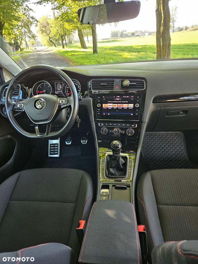 Volkswagen Golf 2.0 TDI BMT Comfortline - 25