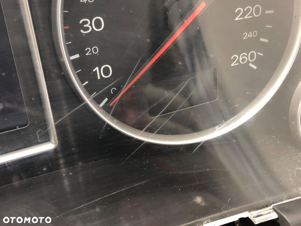 LICZNIK - 59.00 PLN - AUDI A4 B6 (8E2) 2000 - 2005 2.4 125 kW [170 KM] benzyna 2001 - 2004 - 2