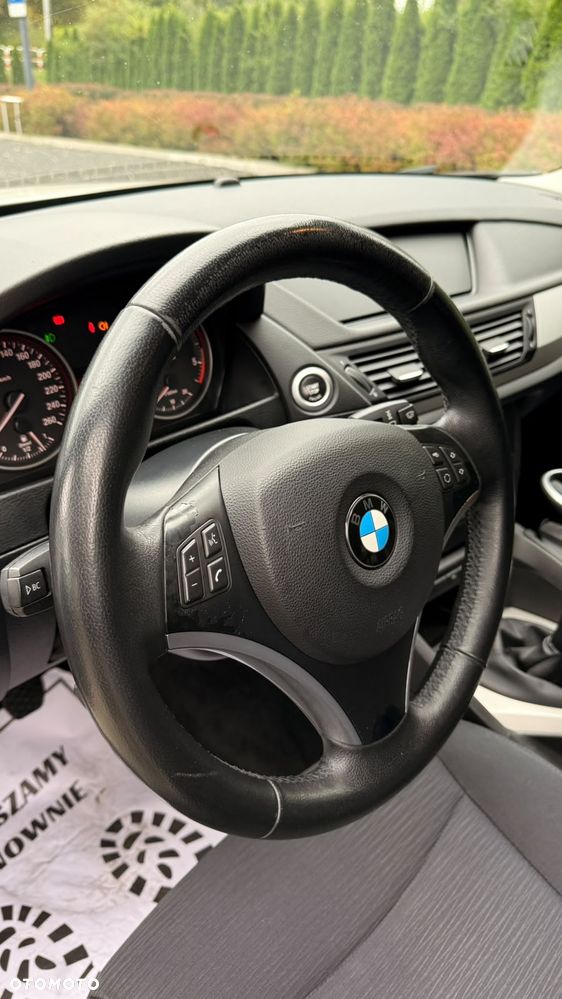 BMW X1 sDrive18d - 27