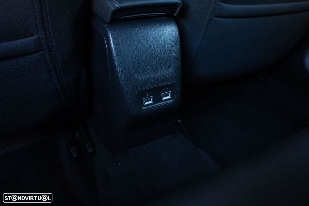 Peugeot e-208 50 kWh Active Pack - 23