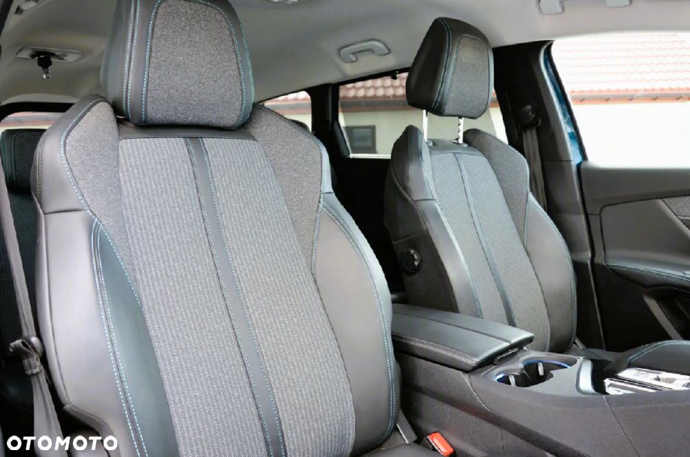 Peugeot 5008 BlueHDi 130 EAT8 Allure - 25