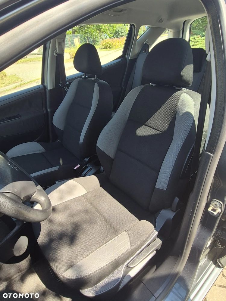 Peugeot 207 75 Urban Move - 19