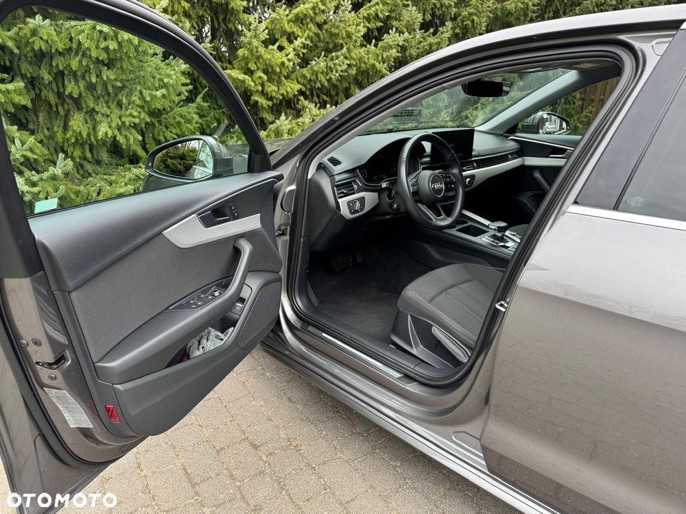 Audi A4 Limousine 40 TFSI mHEV Advanced S tronic - 35