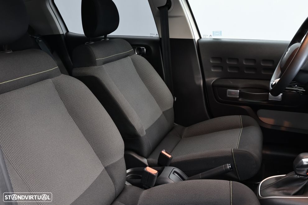 Citroën C3 1.2 PureTech Max EAT6 - 19