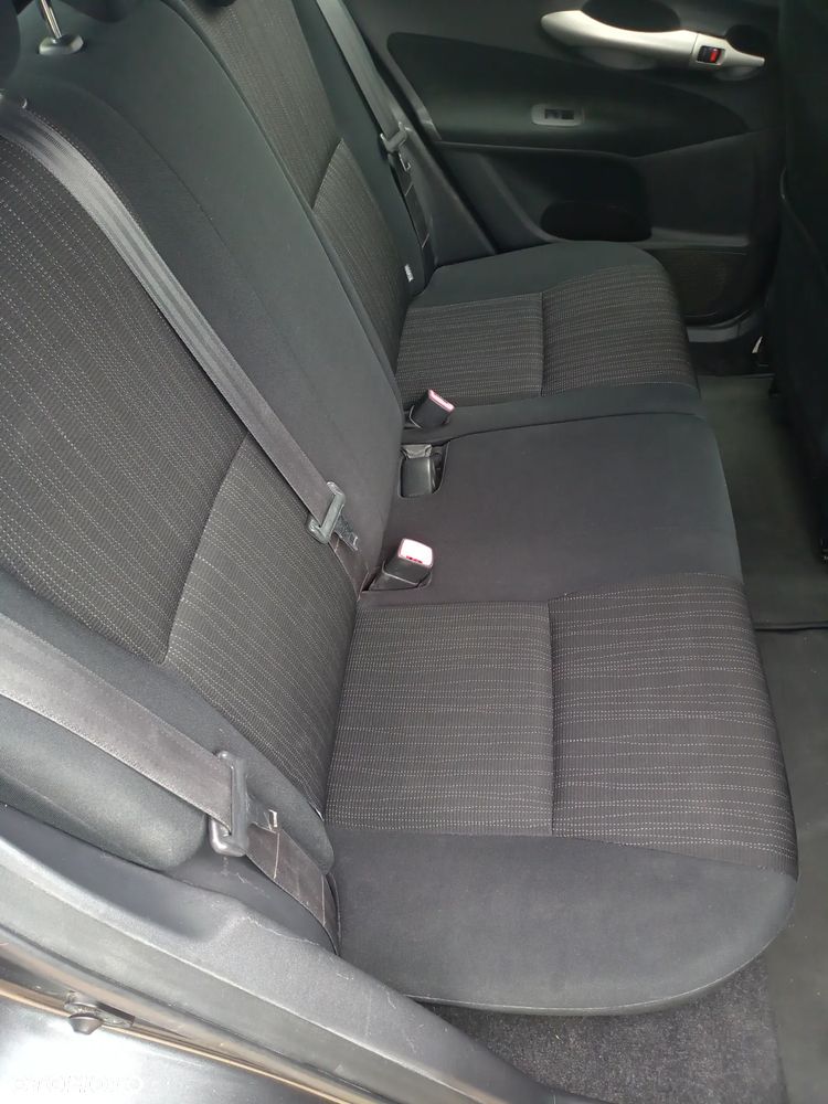 Toyota Auris 1.6 VVT-i Terra - 4