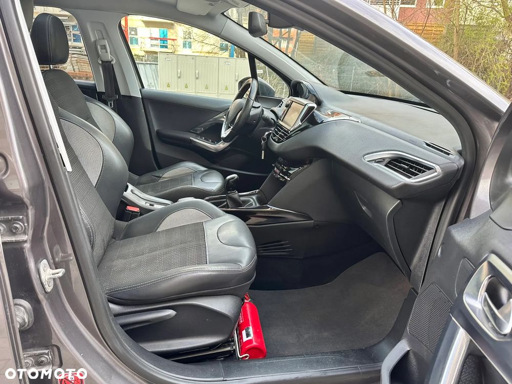 Peugeot 2008 1.2 Pure Tech Crossway S&S - 16