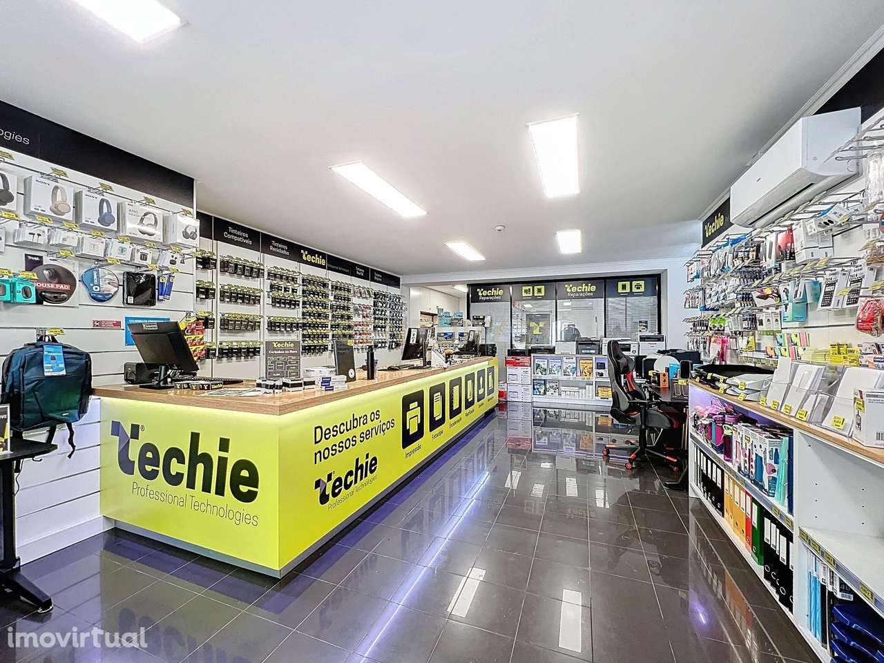 Loja no centro da Ribeira Grande com Rendimento Garantido! - Grande imagem: 4/16