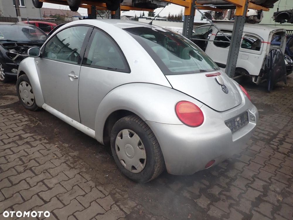 CZĘŚCI - Vw New beetle 1,9 TDI 66 kW 90KM ALH  FILM 5B EBJ lakier L69R 2001r. INDEX - 9893 - 5
