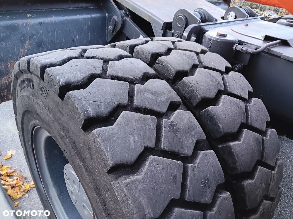 Doosan DX 140 W - 6