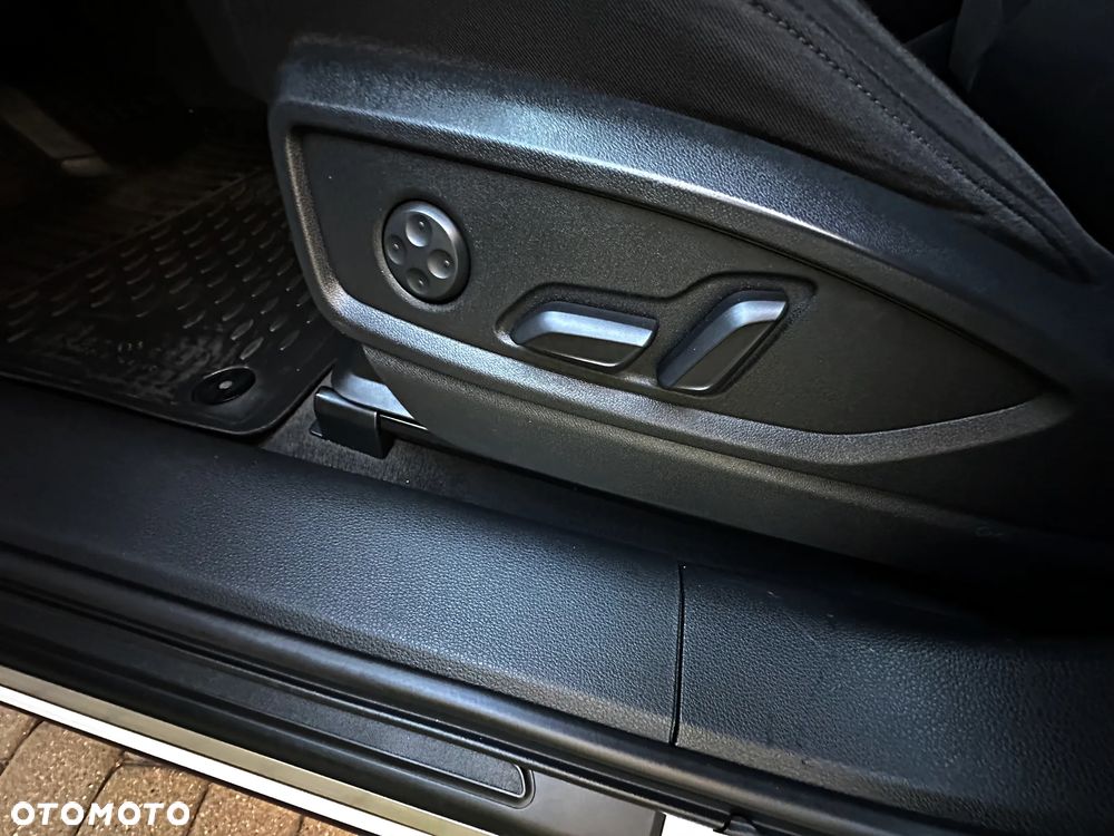 Audi Q5 2.0 TDI Quattro S tronic design - 35