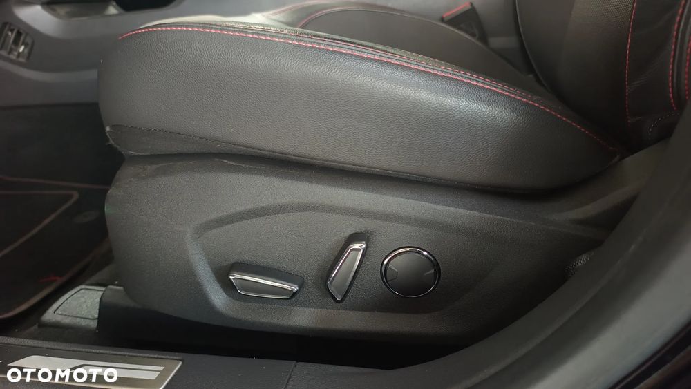 Ford Mondeo 1.5 EcoBoost ST-Line X - 24