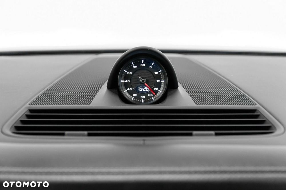 Porsche Panamera - 34