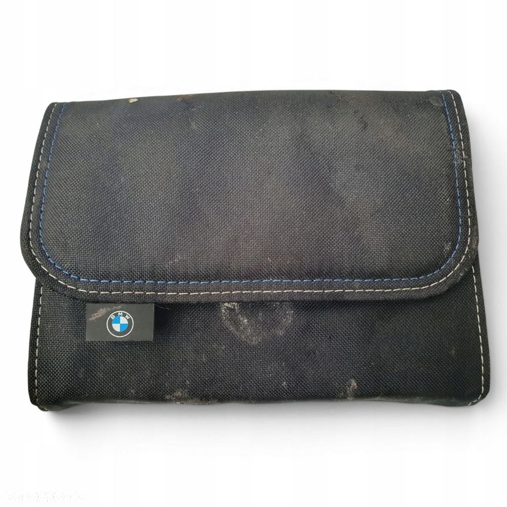 APTECZKA INSTRUKCJA OBSŁUGI Pokrowiec BMW X5 G05 40D 3.0 D Etui Polska 18- - 1